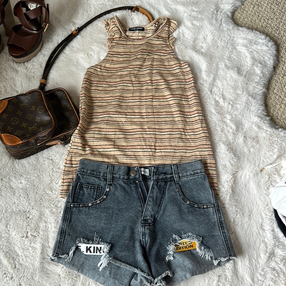 SET SHORTS AND TOP - Picture 1 of 7